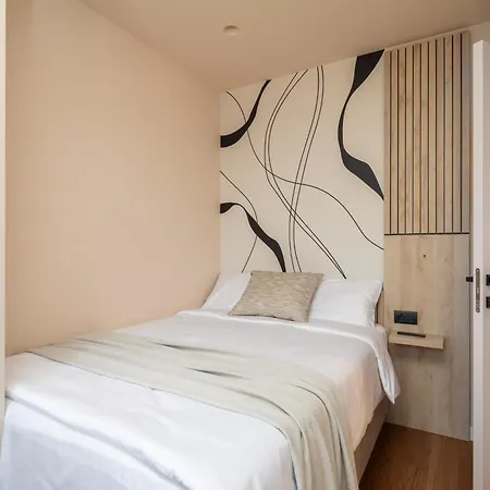 Pasman, Three Bedroom With Private Jacuzzi Apartment Zadar