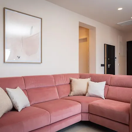 Pasman, Three Bedroom With Private Jacuzzi Apartment Zadar