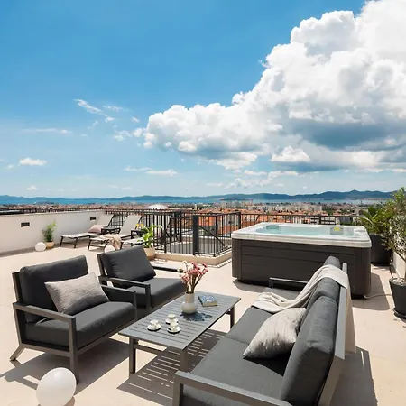 Apartment Pasman, Three Bedroom With Private Jacuzzi
